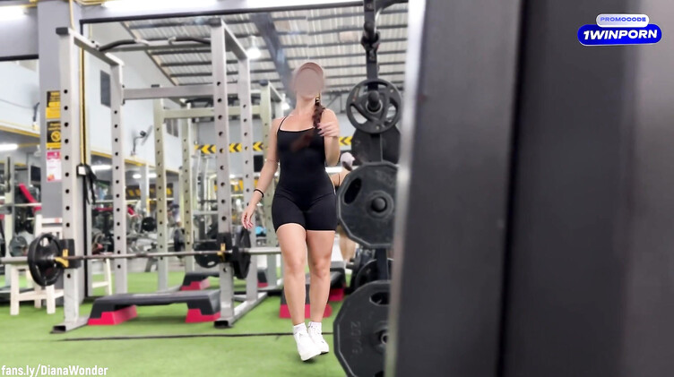 Снял боксершу в спортзале и отодрал ее дома