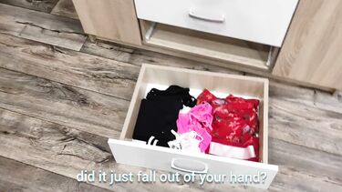 Помог смазливой соседке с недотрахом, пока муж на работе