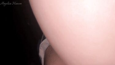 Незнакомка в леопардовом платье отсасывает водителю и дает в попу