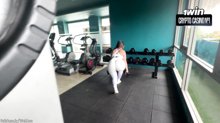 Наездница: Качок ебет жопастую Перси Диану после тренировки