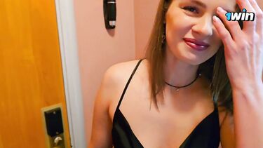 Замужняя девушка перепутала номера в отеле и изменила мужу с незнакомцем