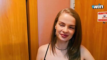 Замужняя девушка перепутала номера в отеле и изменила мужу с незнакомцем