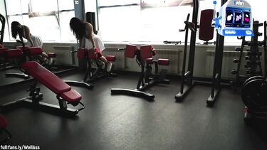 Тренер отодрал в постели фитоняшку  из спортзала