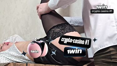 Горячая ебля начальника с секретаршей в чулках