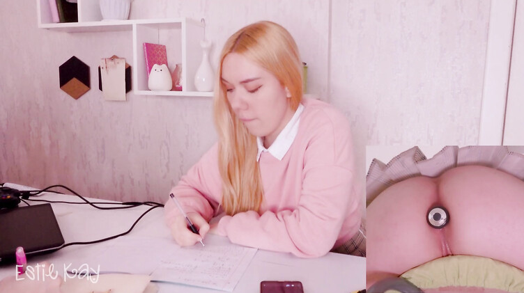 Сводный брат отшлепал и трахнул в попку рассеянную сводную сестренку