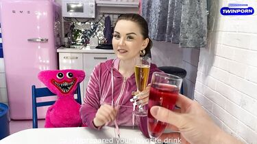 Отодрал русскую жопастую именинницу на ее День рождения