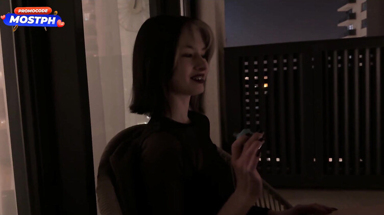 18-летняя русская студентка на вечеринке ебется за €300 с незнакомцем