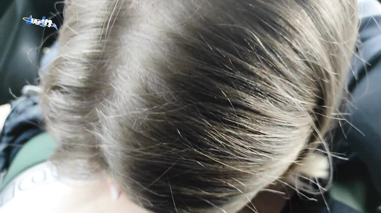 Отсосала и глотнула сперму водителя за поездку автостопом