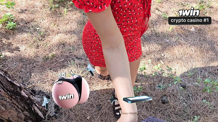 Снял русскую нудистку на пляже и выебал ее в кустах