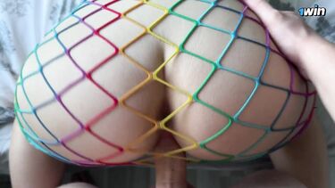 Отчим жарит пизду русской падчерицы, наказывая ее за курение на балконе