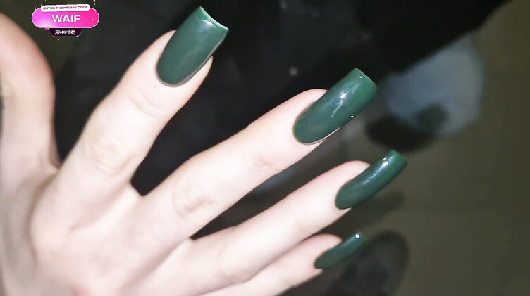 Провел домой и засадил в глотку девушке в подъезде