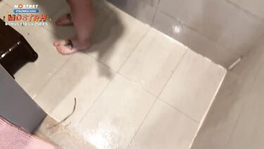 В бассейне: Телепортация на виллу для минета в бассейне и ебли на шезлонге