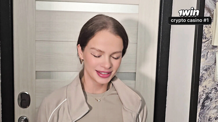 Измена жене быстрым перепихоном с рукожопой курьершей