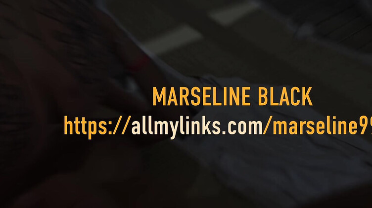 Пьют шампанское и трутся кисками на публичном пляже в Турции