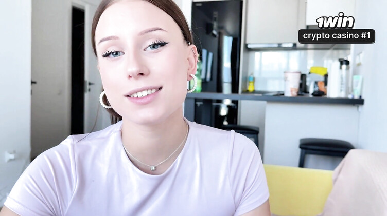 Отодрал дружку невесты и кончил в киску перед свадьбой