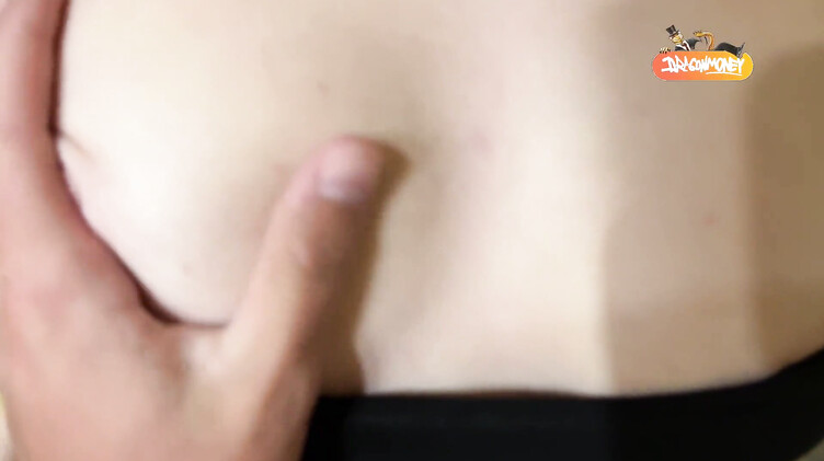 Дала сводному брату перед свиданием с парнем