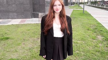 Lizzy Wild: Парень запикапил и трахнул русскую учительницу младших классов