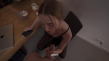 Отодрал в презервативе сводную сестру, поманив ее хуем