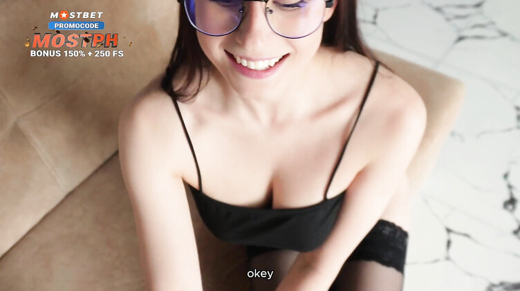 AvaDyson: В кино через постель! Ебет на кастинге 18-летнюю наивную девчонку