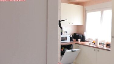 Нимфоманка сдала в аренду дом и трахнулась с жильцом