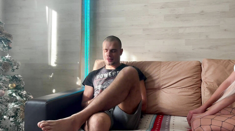 Новогодний отсос и скачки верхом на хуе