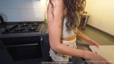 Возбужденная русская красотка отдалась соседу по квартире