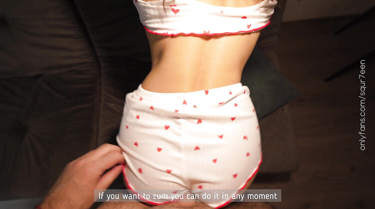 Мачеха со стоячими сиськами готовит пасынка к первому секс свиданию