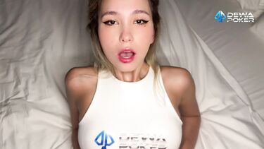 Сладкие стоны красивой блондинки во время страстного соития