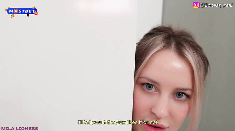 Забыла про парня, когда пальцы и хуй сводного брата оказались в пизде