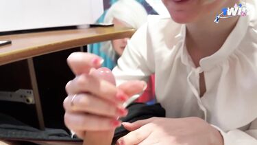 Мачеха жестко выебана пасынком, пойманным на просмотре порно