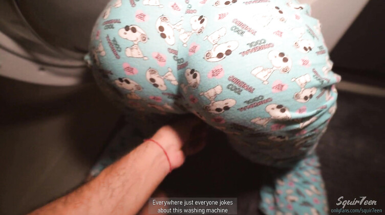 Захотела струйный оргазм и застряла в стиралке