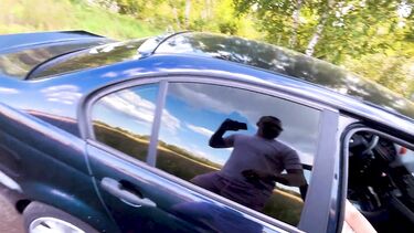 Подвез жену друга за минет и перепихон в машине