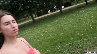 Пикапер трахнул украинку Соню и кончил во время римминга