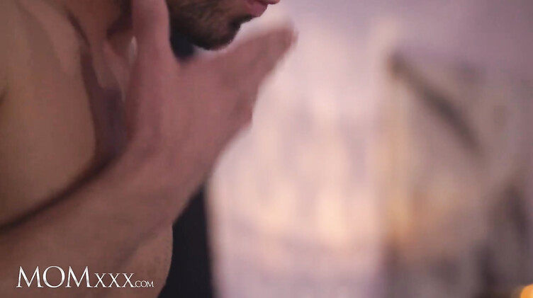 Милфа Кэти Андерсон получила сперму в отлизанную киску