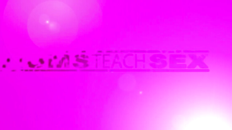 Мачеха практикует Камасутру еблей до кремпая с пасынком