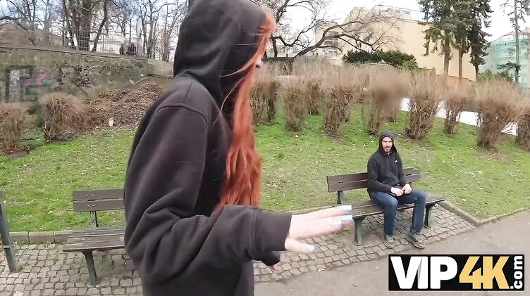 Lilly Mays: Лили Мэйс изменила мужу нищеброду с прохожим незнакомцем