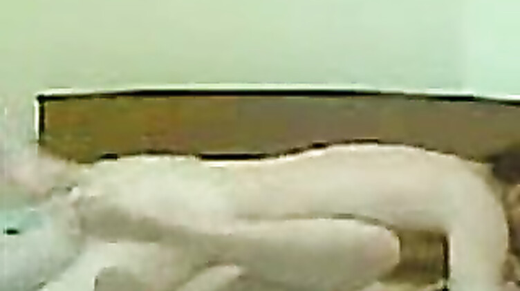 Бахром Якубов трахает 18-летнюю известную узбекскую актрису Диану Ягофарову из фильма "Суперневестка"