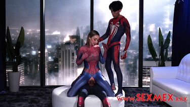 Человек-Паук и Капитан Америка ебут подружку паучка