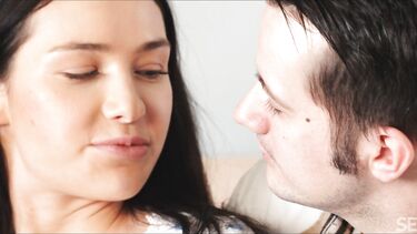 Нежный секс с оральными ласками после красивой прелюдии