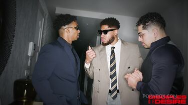 Тройное проникновение черных хуев для Лили Филлипс