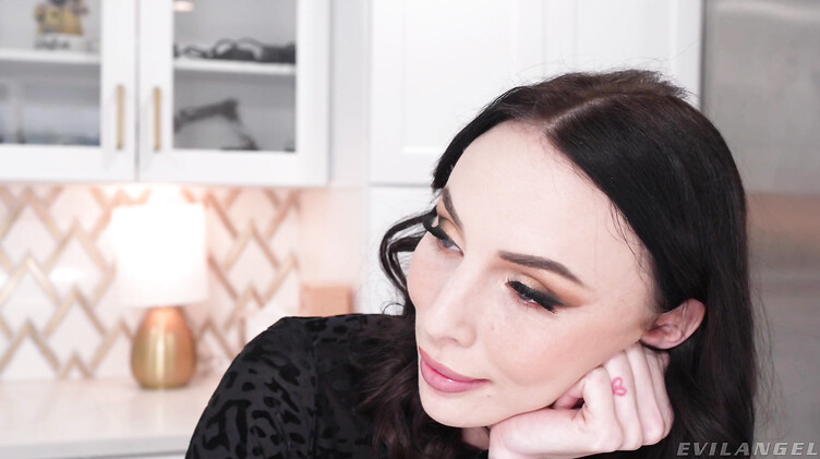 Анальная ебля с бизнес коучем с долбежкой киски самотыком