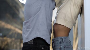 Батя тестирует узкую пизду подруги сына