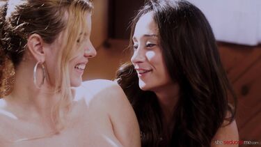 Стриптизерша Изабелла Найс соблазнила замужнюю девушку во время урока стрип-дэнса