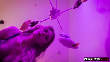 Рыжая жена соревнуется в ебле с мужем, застукав его с любовницей