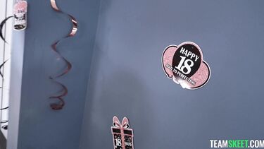 Team Skeet: Папа с дядей расписали дочку на двоих на ее 18-летие