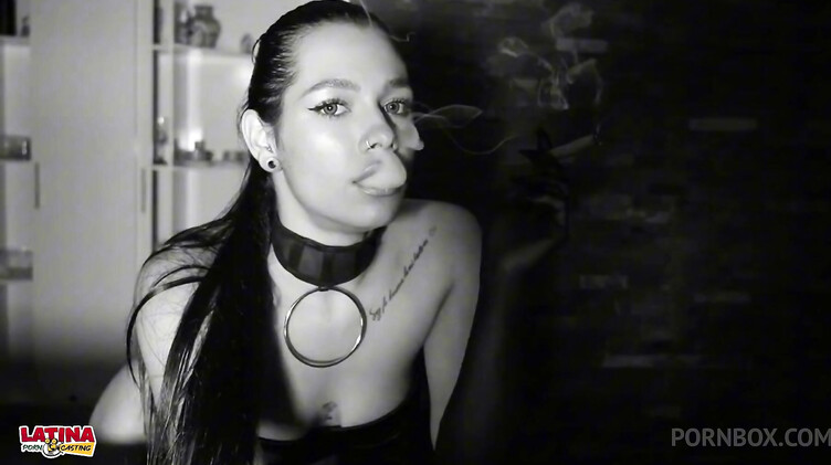 Дрючит колумбийку Юлиану Эчеверри во все щели