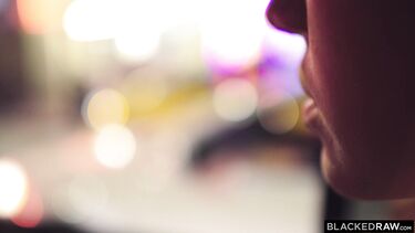 Джипси Роус и Энджел Янг ебутся с негром в тройничке