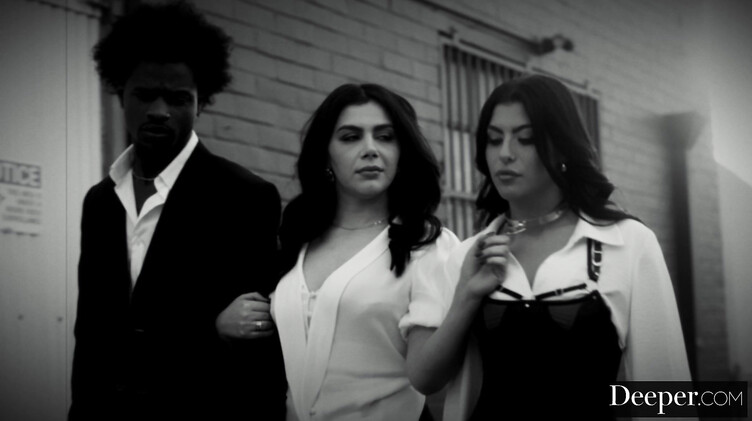 Огромный член: Винтажная межрассовая групповуха негра с тремя кралями