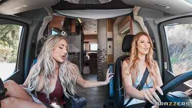 Грубый трах с незнакомцем в доме на колесах