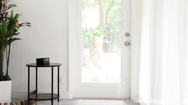 Кастинг: Большой хуй во рту и киске стеснительной латинки на кастинге